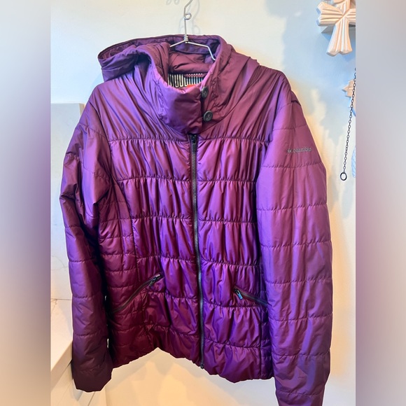 Columbia Puffer Women’s Jacket coat purple burgundy hood - Picture 4 of 7